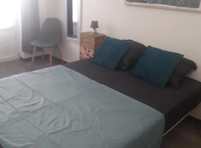 Apartment Curial Insolite *