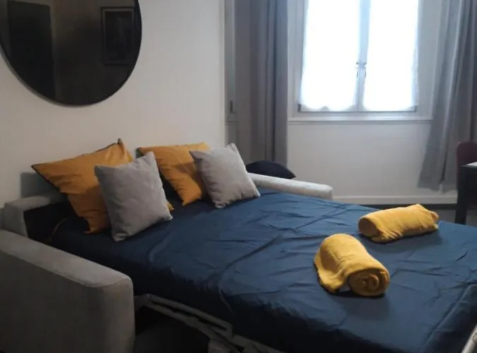 Apartment Curial Insolite
